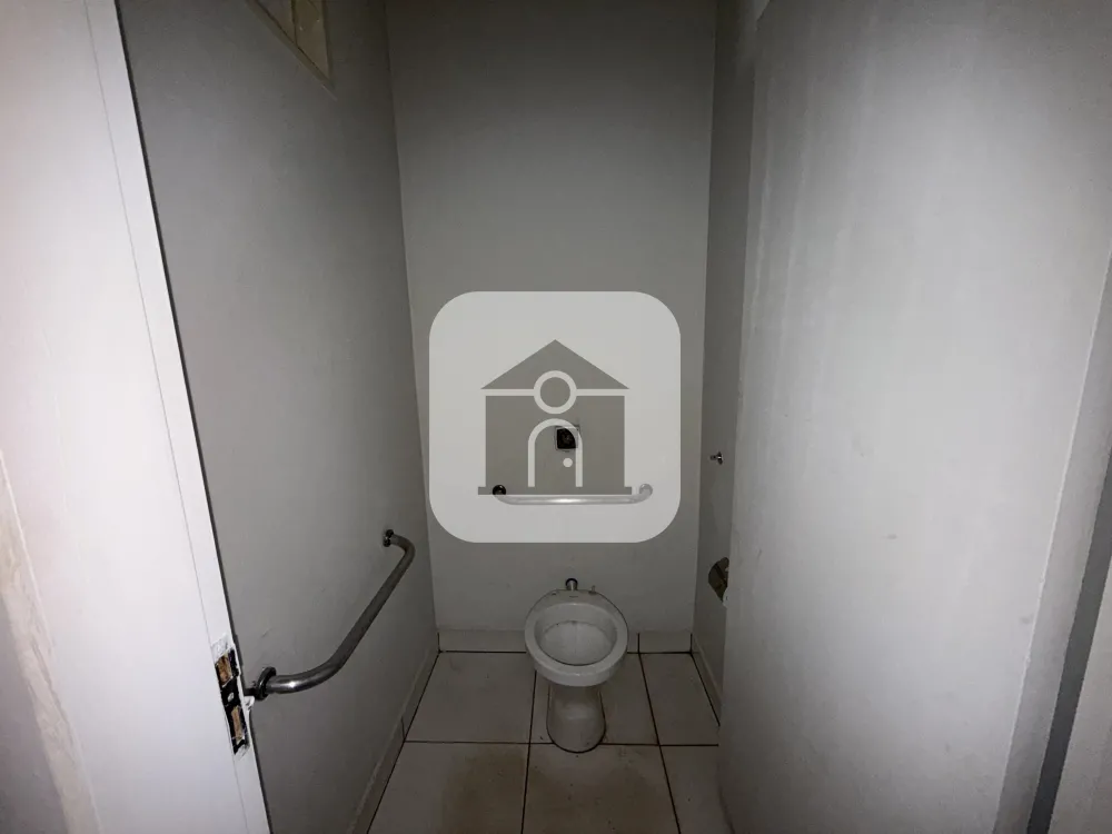 Alugar Comercial / Loja em Uberl&acirc;ndia R$ 1.500,00 - Foto 6