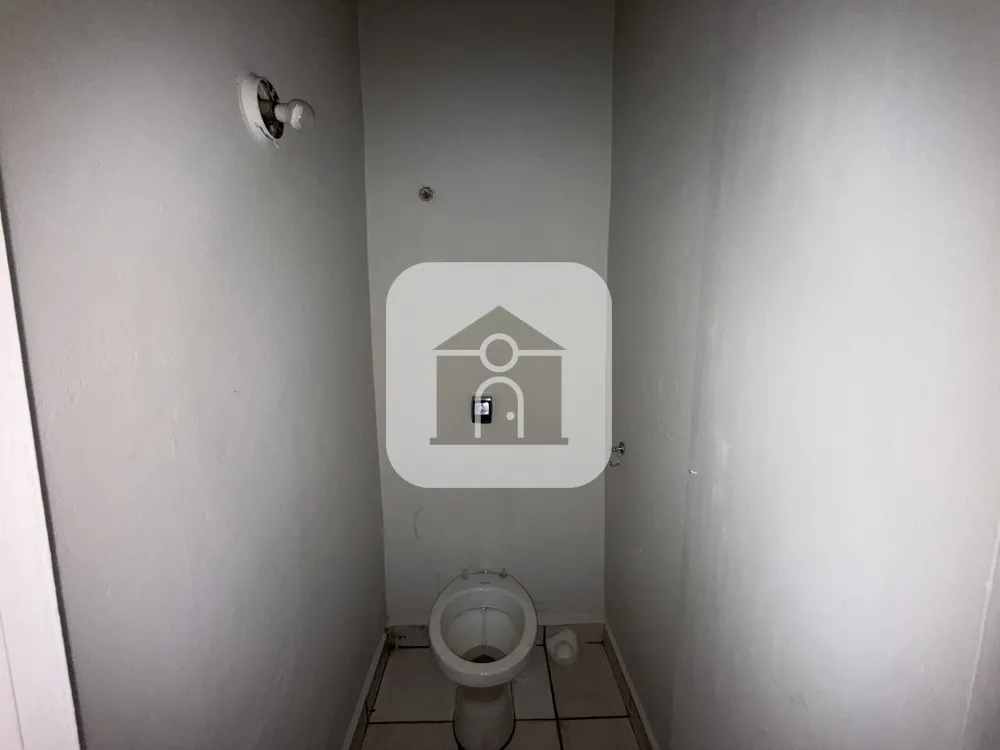 Alugar Comercial / Loja em Uberl&acirc;ndia R$ 1.500,00 - Foto 7