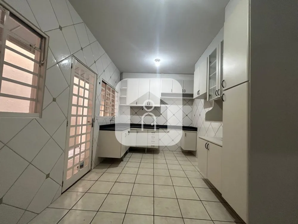Alugar Casa / Padr&atilde;o em Uberl&acirc;ndia R$ 3.700,00 - Foto 22