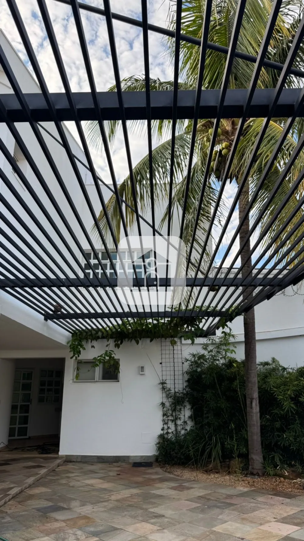 Alugar Casa / Padr&atilde;o em Uberl&acirc;ndia R$ 8.900,00 - Foto 3