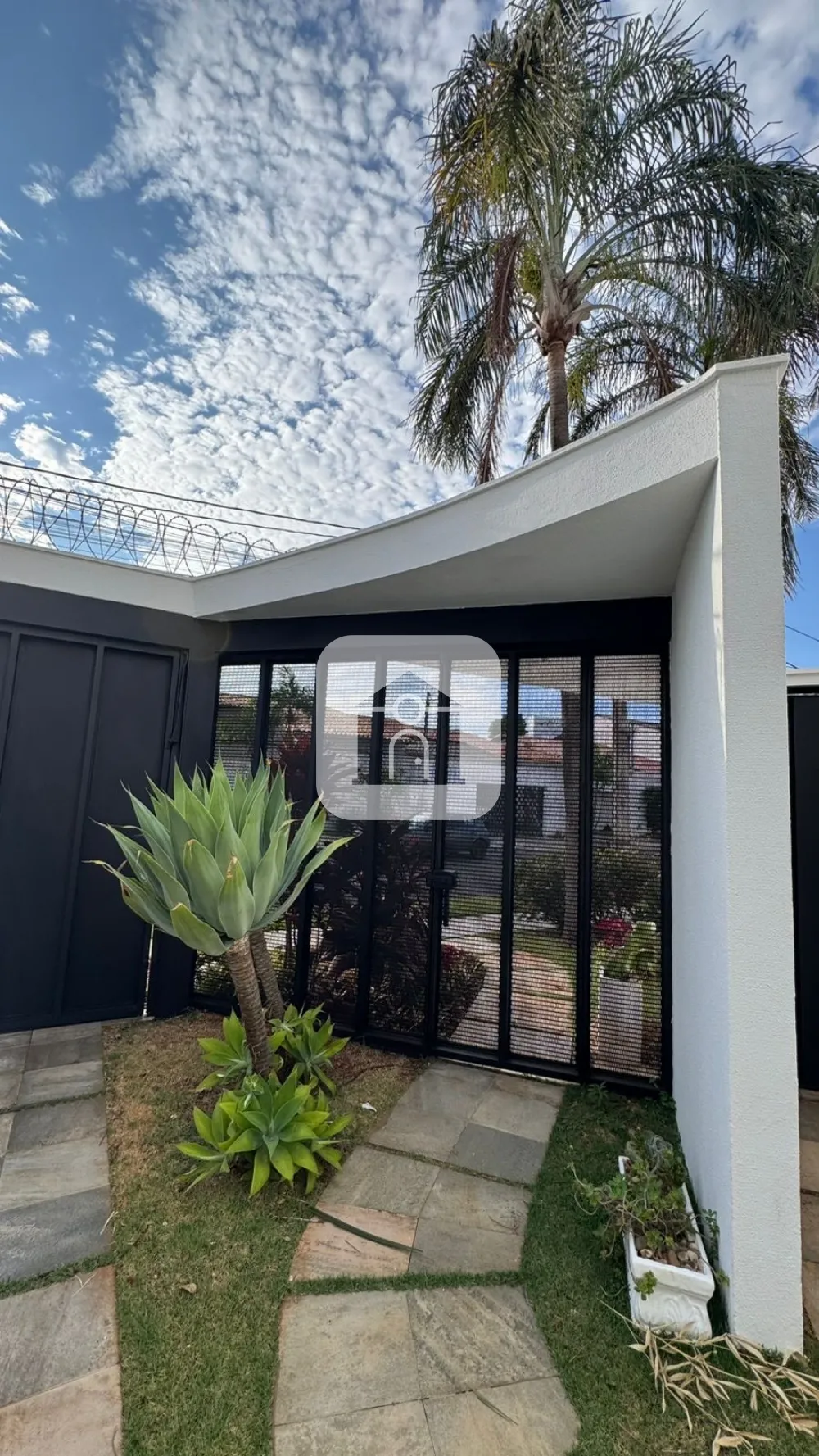 Alugar Casa / Padr&atilde;o em Uberl&acirc;ndia R$ 8.900,00 - Foto 7