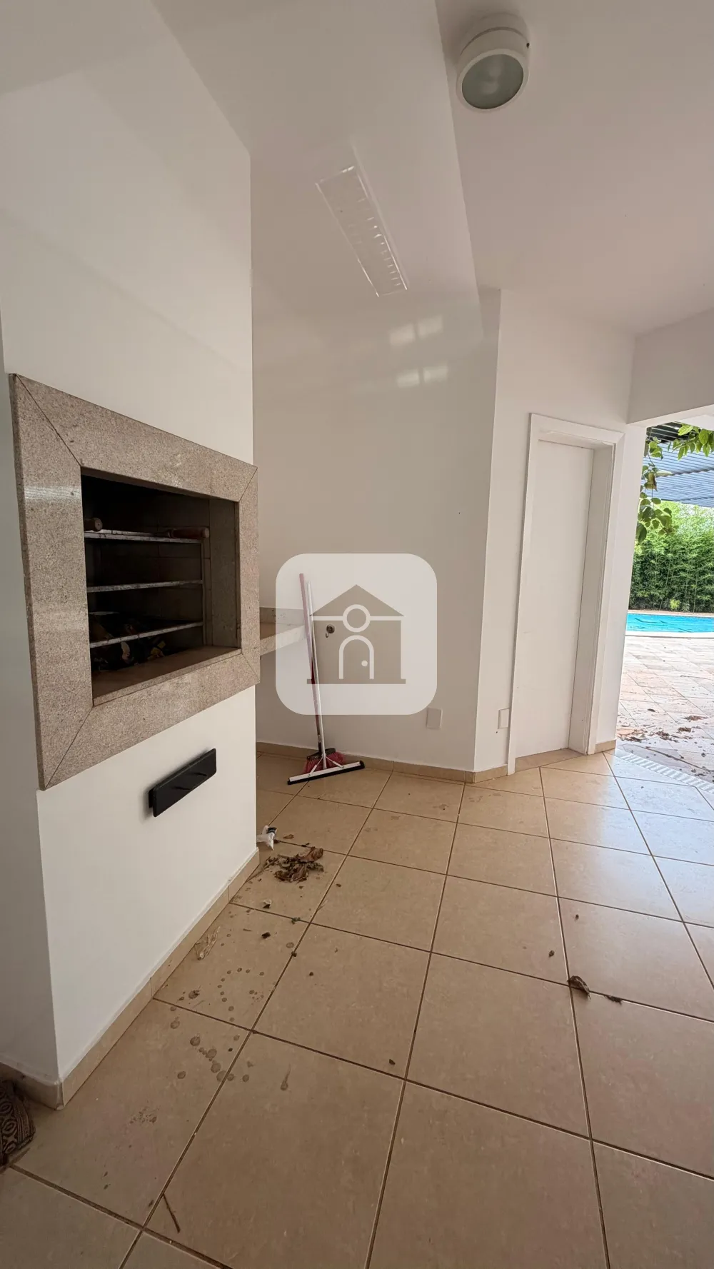 Alugar Casa / Padr&atilde;o em Uberl&acirc;ndia R$ 8.900,00 - Foto 27