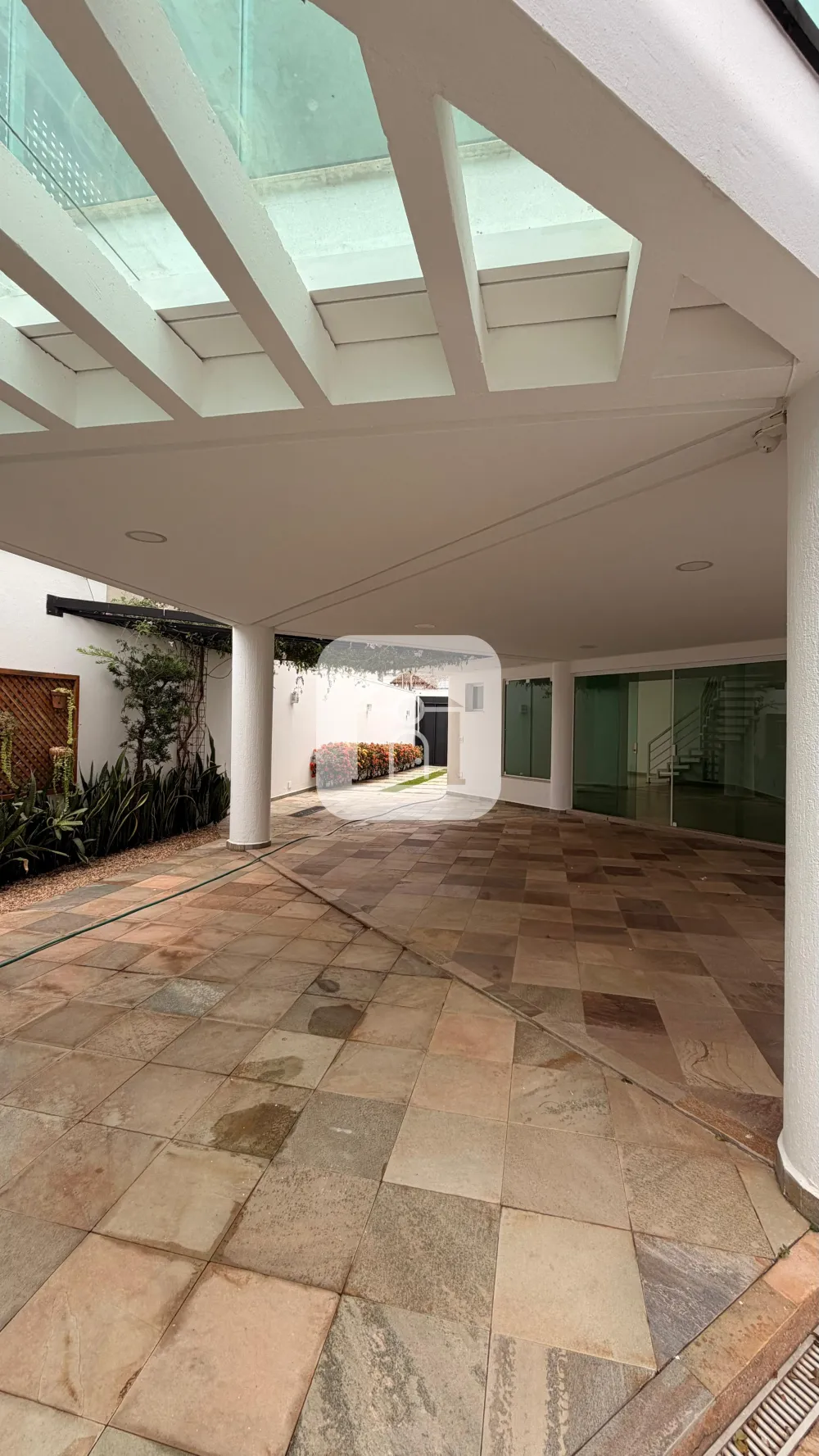 Alugar Casa / Padr&atilde;o em Uberl&acirc;ndia R$ 8.900,00 - Foto 38