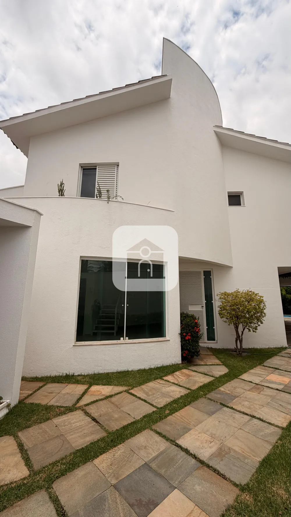 Alugar Casa / Padr&atilde;o em Uberl&acirc;ndia R$ 8.900,00 - Foto 40