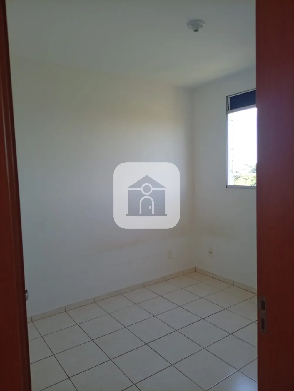 Comprar Apartamento / Padr&atilde;o em Uberlandia R$ 165.000,00 - Foto 5