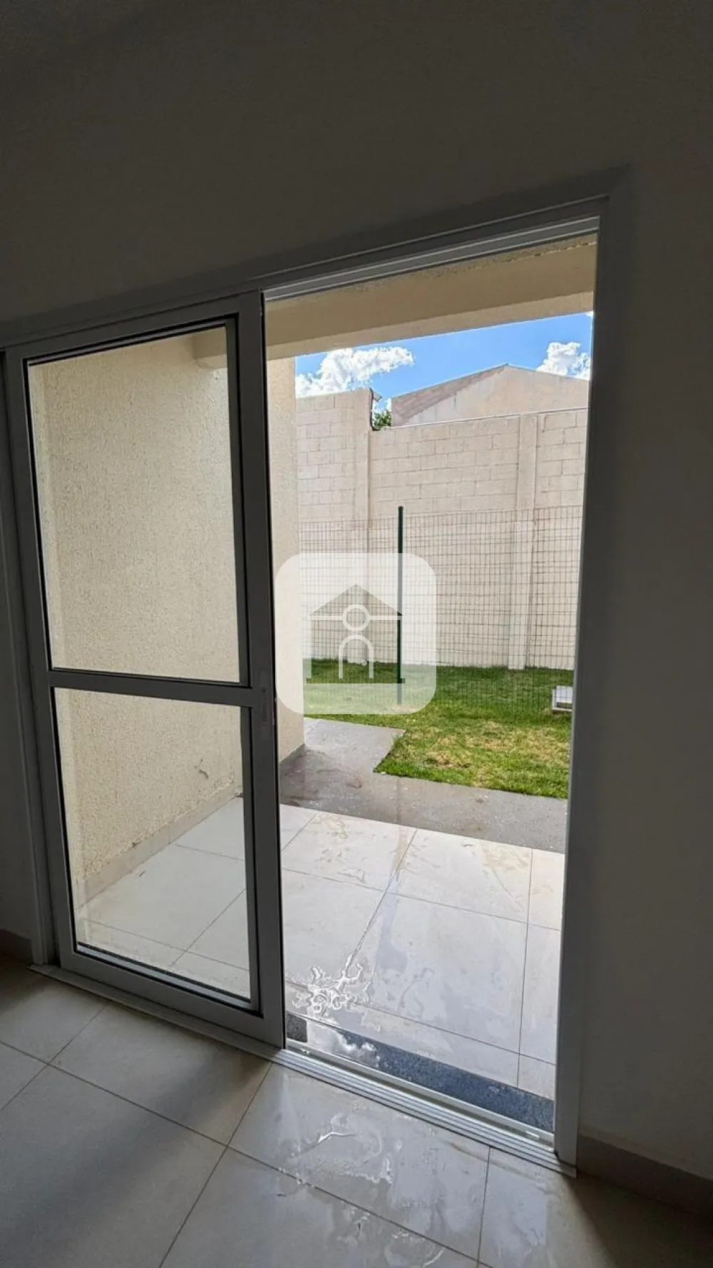 Comprar Apartamento / Padr&atilde;o em Uberl&acirc;ndia R$ 400.000,00 - Foto 2