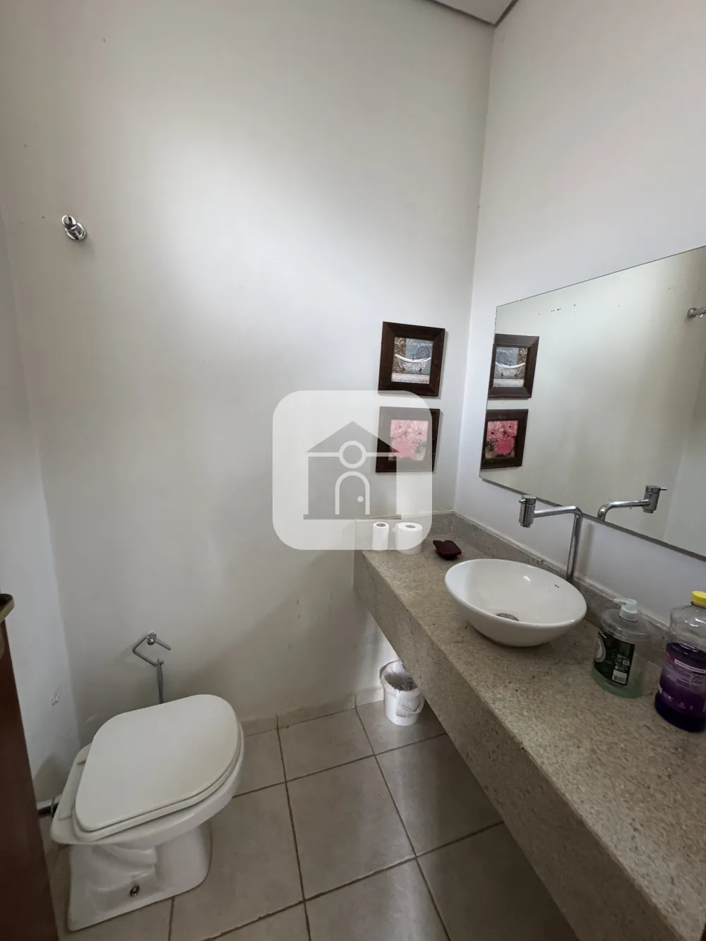 Alugar Casa / Padr&atilde;o em Uberl&acirc;ndia R$ 6.800,00 - Foto 3