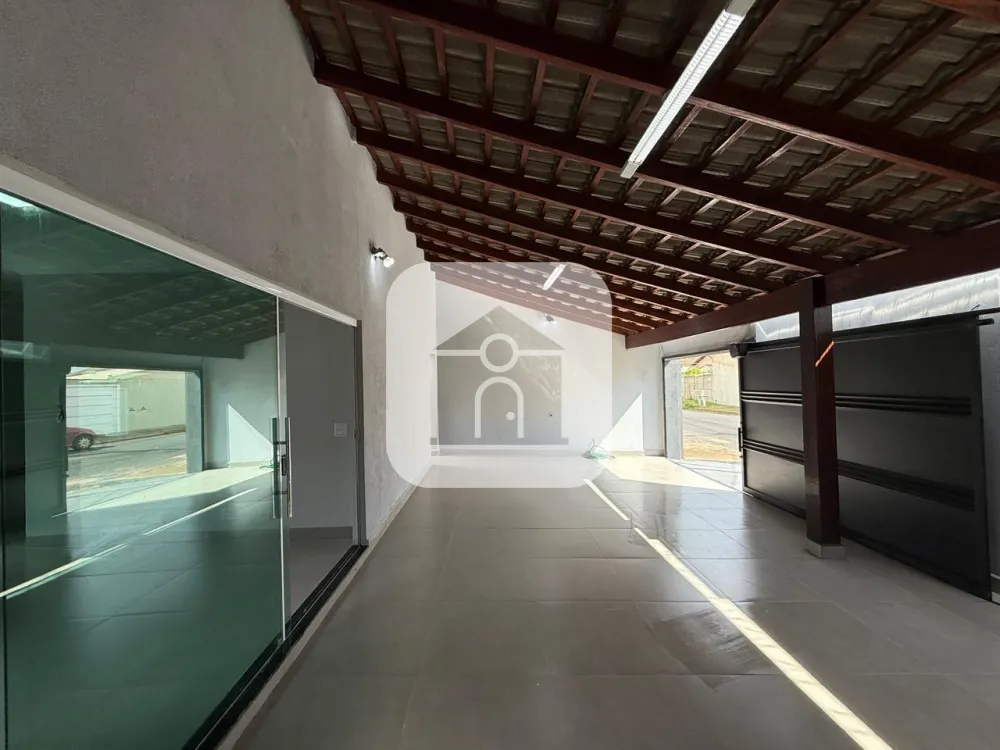 Comprar Casa / Padr&atilde;o em Uberl&acirc;ndia R$ 430.000,00 - Foto 1