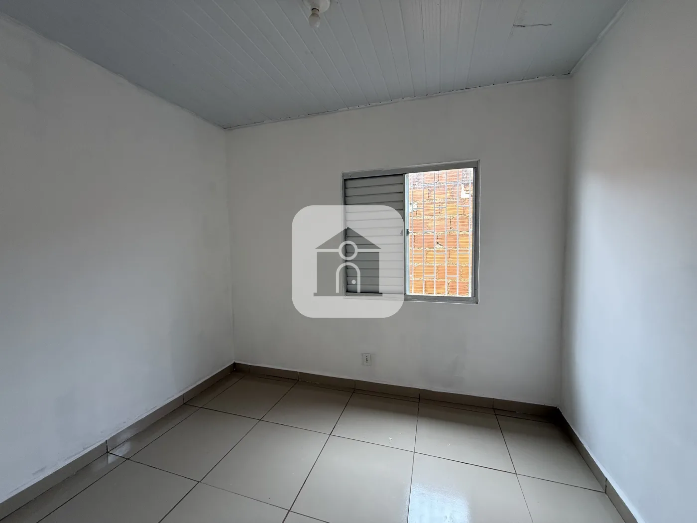 Alugar Casa / Padr&atilde;o em Uberl&acirc;ndia R$ 1.200,00 - Foto 5