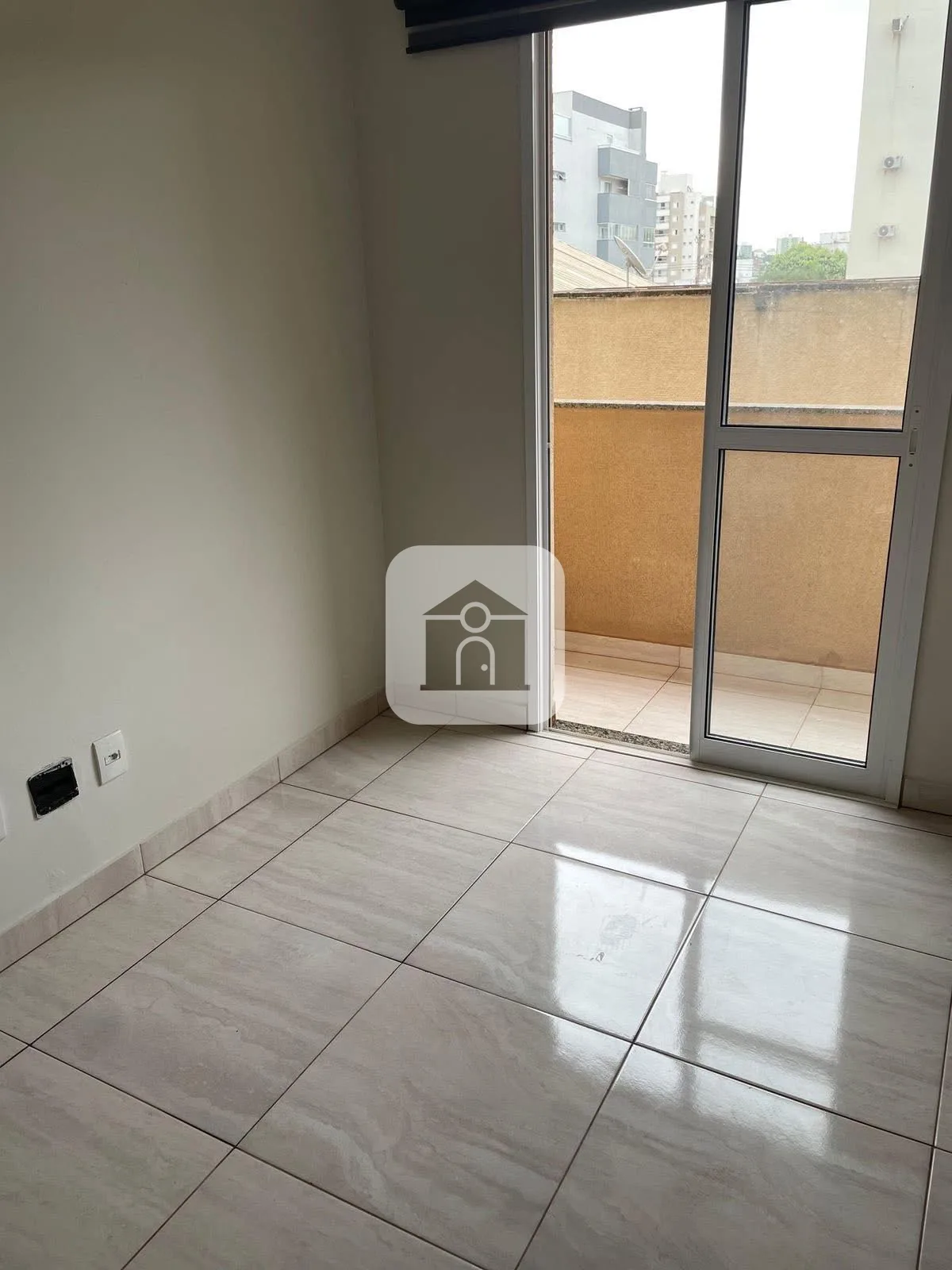 Comprar Apartamento / Padr&atilde;o em Uberl&acirc;ndia R$ 210.000,00 - Foto 1