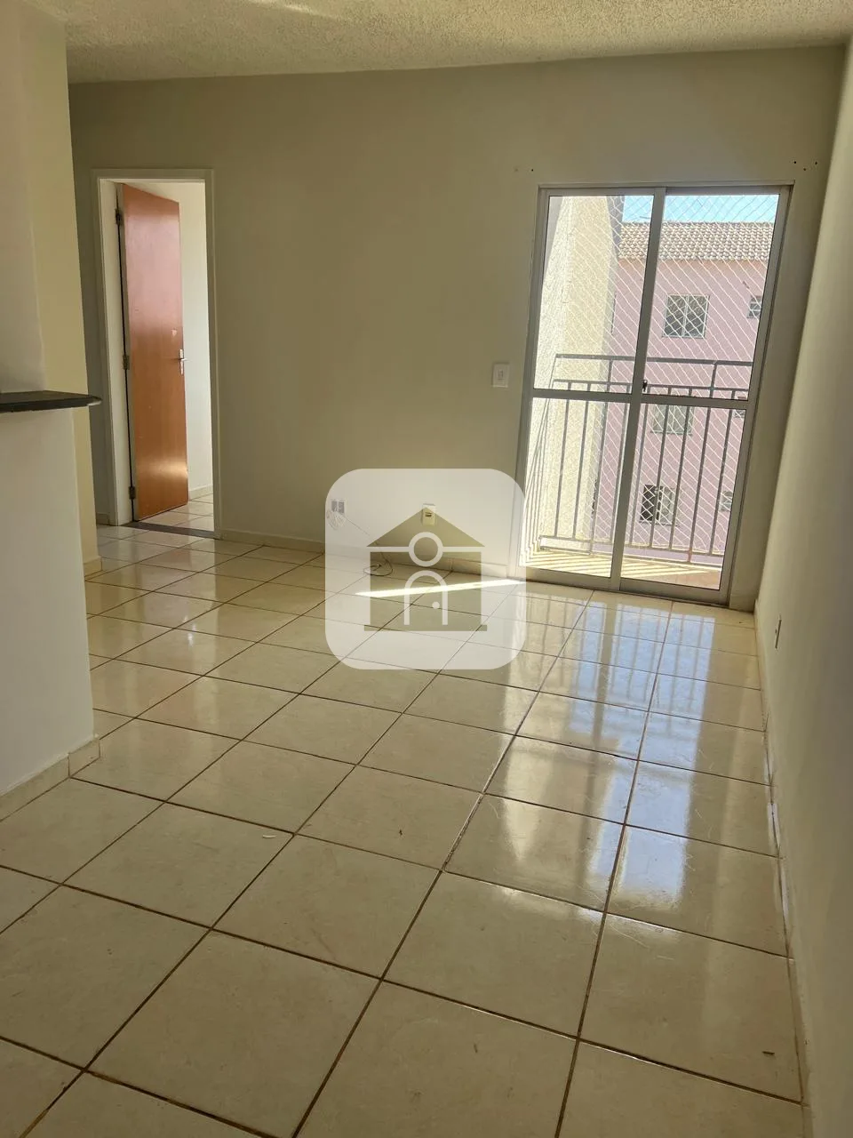 Alugar Apartamento / Padr&atilde;o em Uberlandia R$ 1.200,00 - Foto 2