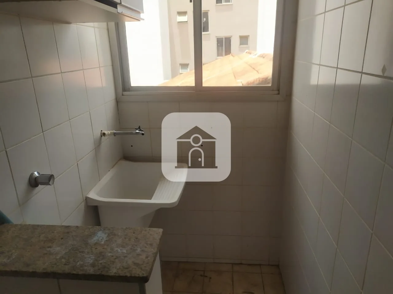 Alugar Apartamento / Padr&atilde;o em Uberl&acirc;ndia R$ 1.000,00 - Foto 5