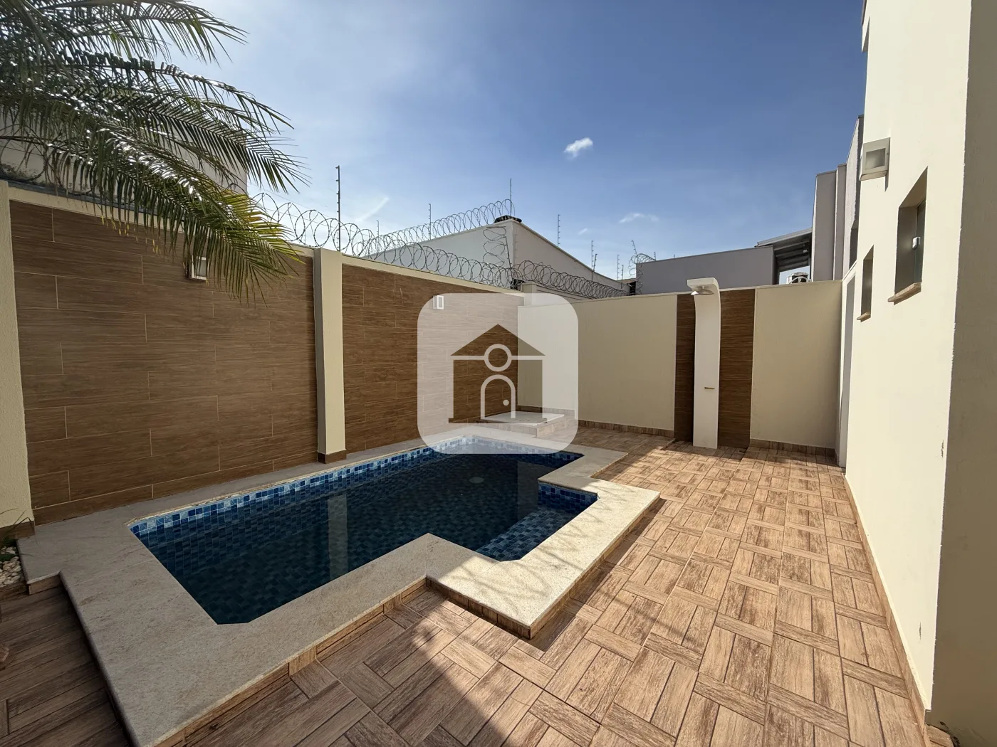 Alugar Casa / Condom&iacute;nio ou Loteamento Fechado em Uberlandia R$ 8.400,00 - Foto 20