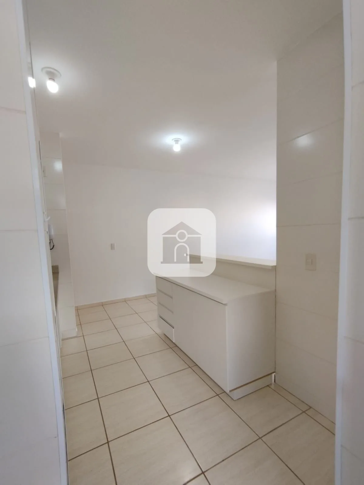 Alugar Apartamento / Padr&atilde;o em Uberl&acirc;ndia R$ 1.000,00 - Foto 4