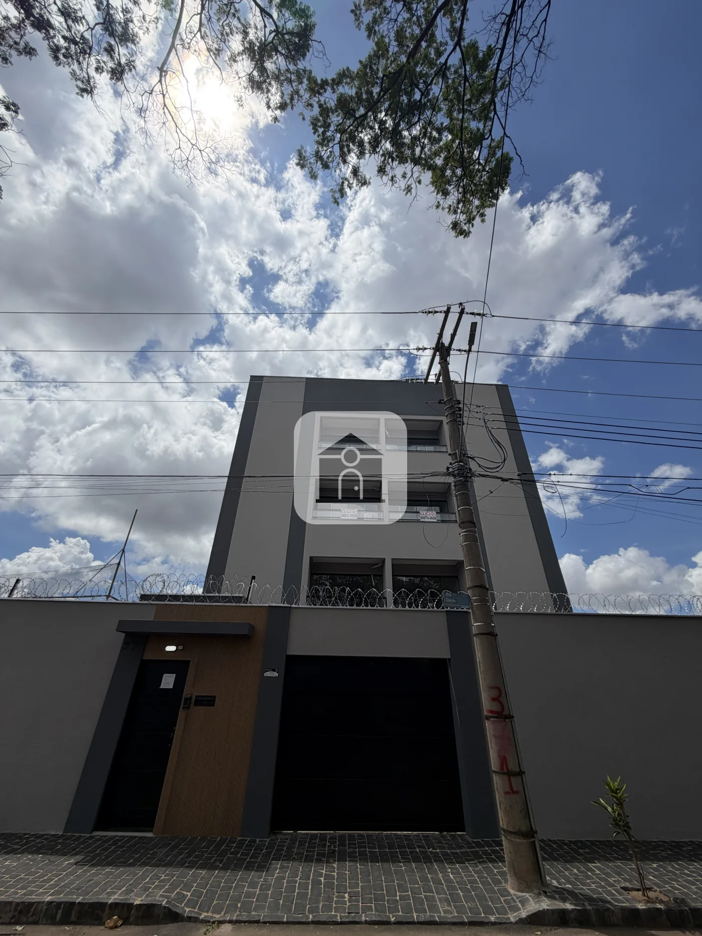 Alugar Apartamento / Padr&atilde;o em Uberl&acirc;ndia R$ 1.400,00 - Foto 1