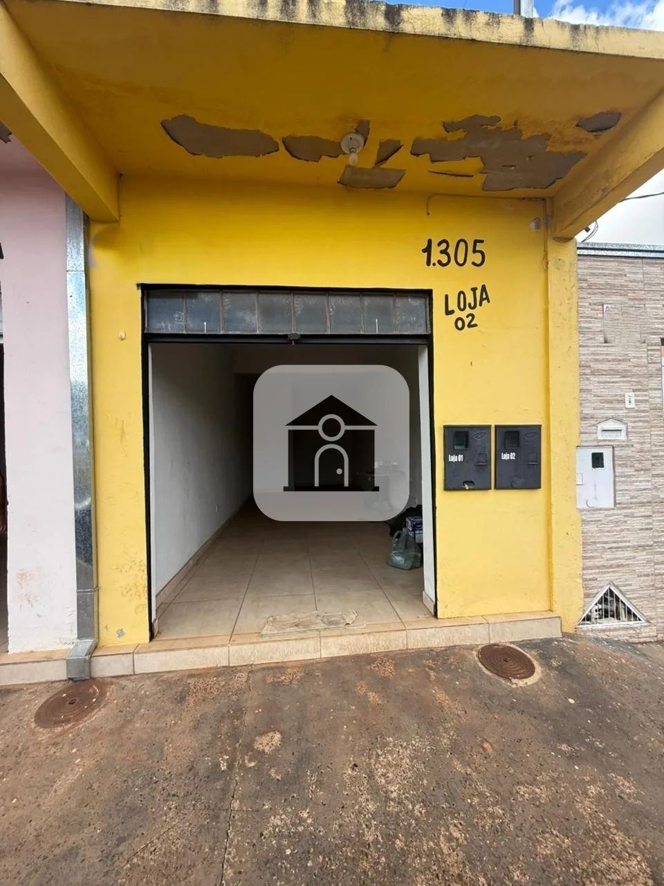 Alugar Comercial / C&ocirc;modo em Araguari R$ 1.250,00 - Foto 1