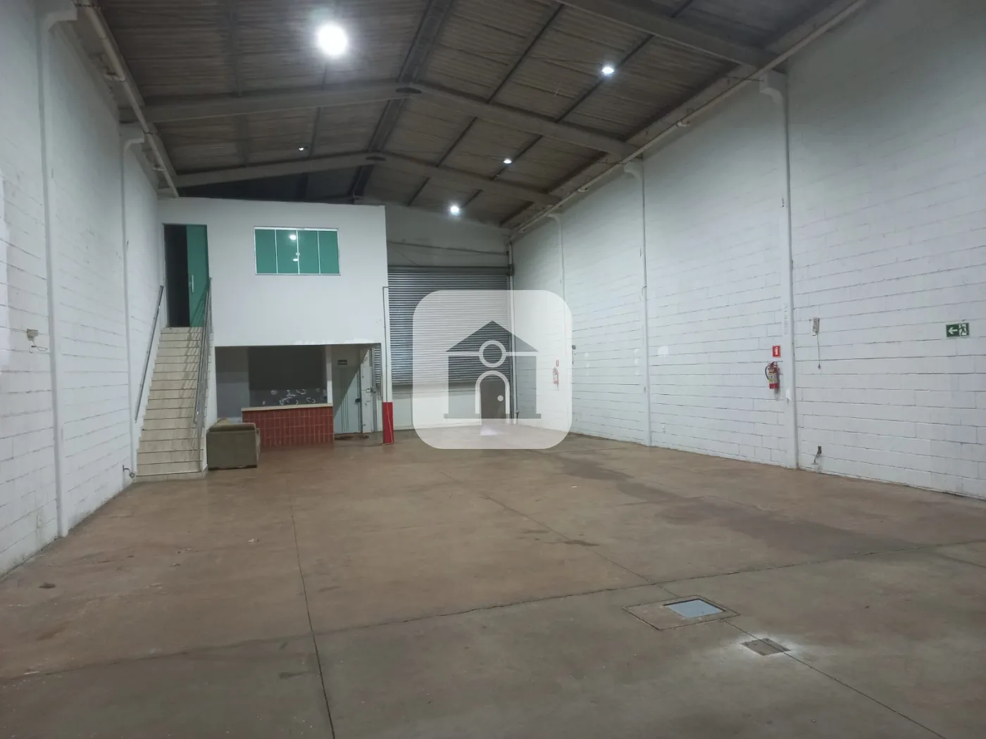 Alugar Comercial / Galp&atilde;o em Uberl&acirc;ndia R$ 7.500,00 - Foto 12