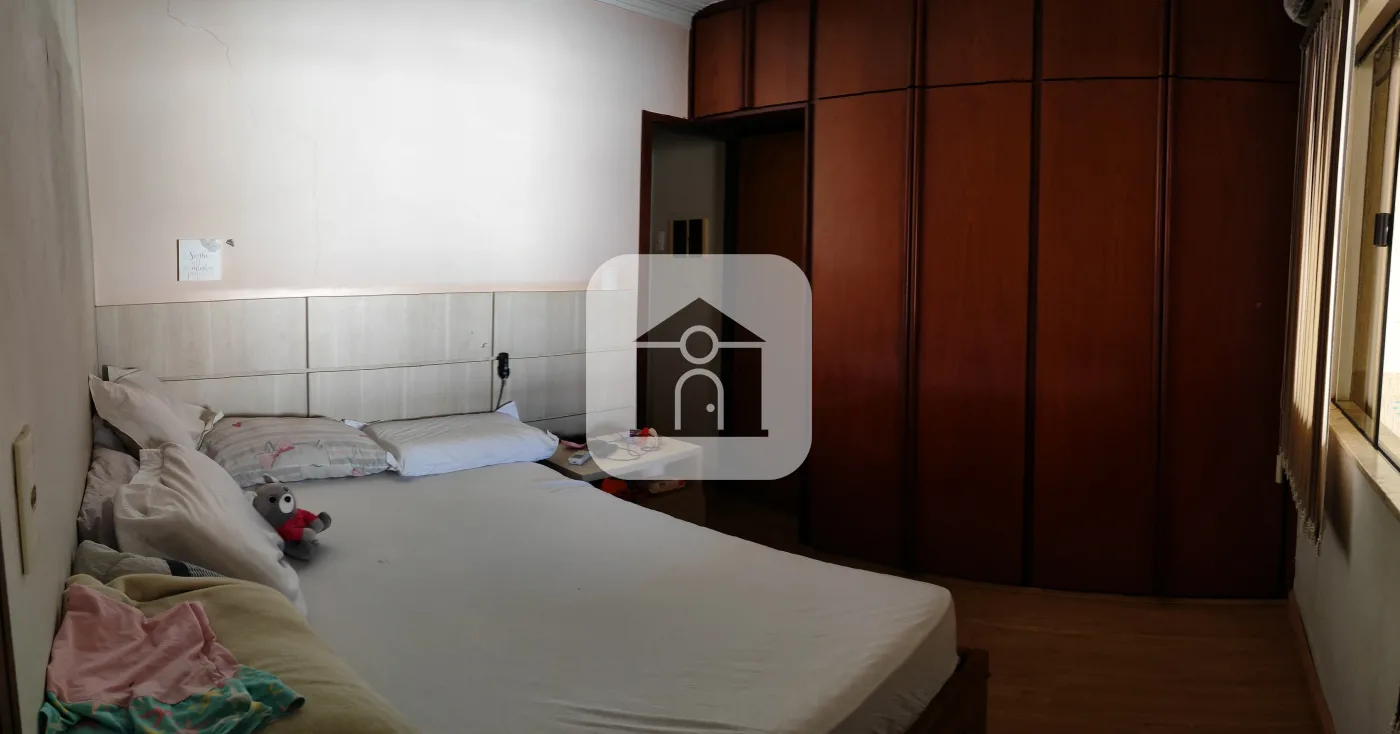 Alugar Casa / Padr&atilde;o em Uberl&acirc;ndia R$ 2.800,00 - Foto 1