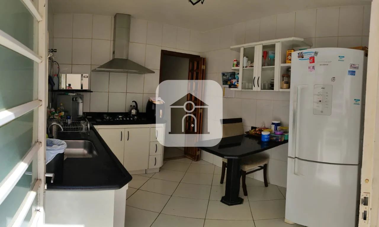 Alugar Casa / Padr&atilde;o em Uberl&acirc;ndia R$ 2.800,00 - Foto 10