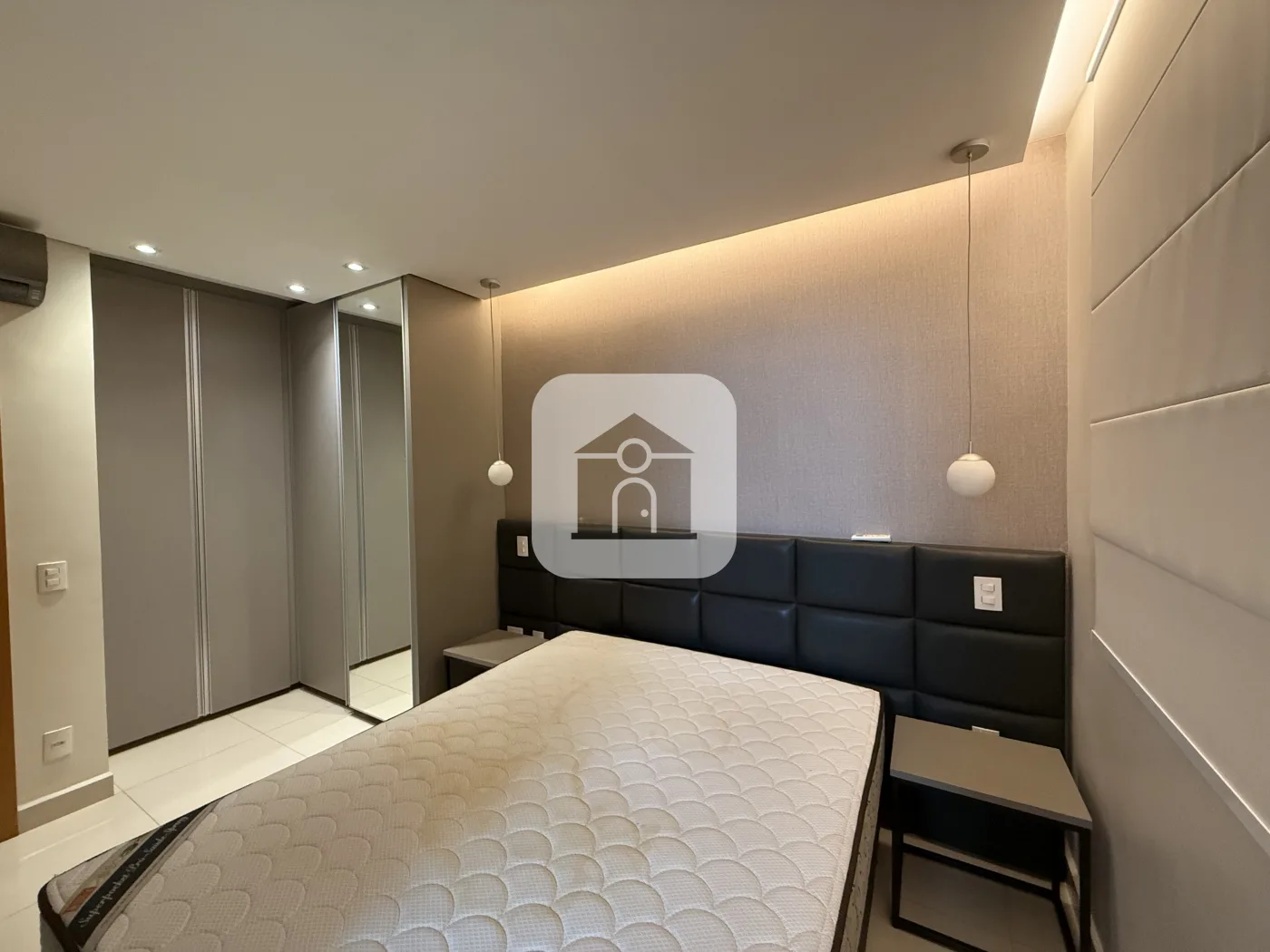 Alugar Apartamento / Padr&atilde;o em Uberlandia R$ 4.200,00 - Foto 3