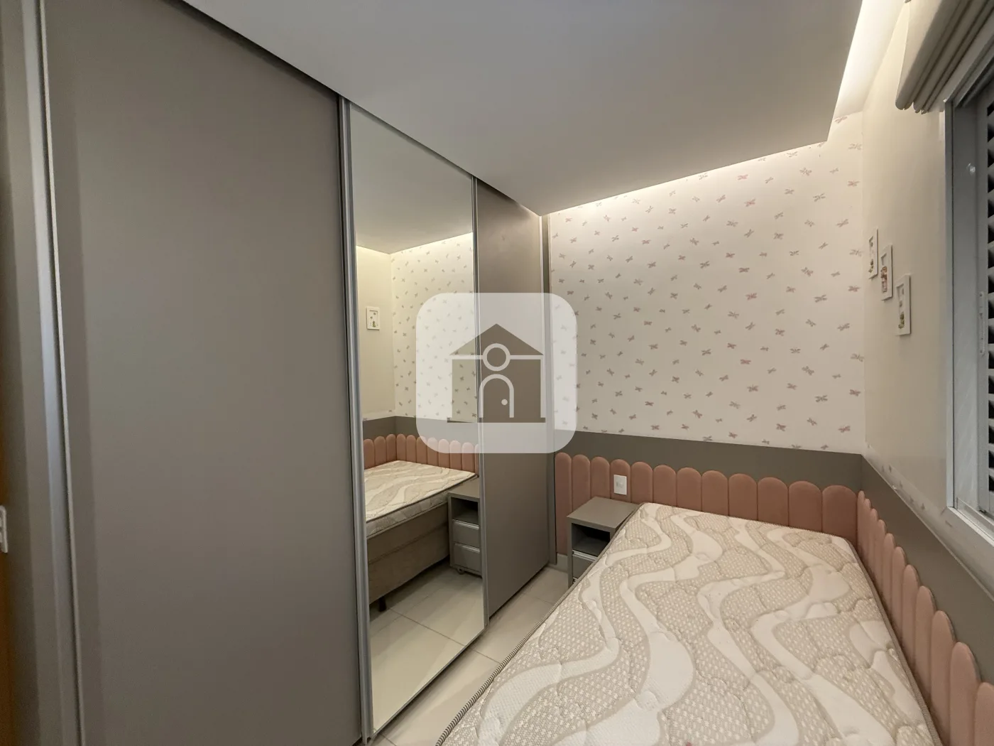 Alugar Apartamento / Padr&atilde;o em Uberlandia R$ 4.200,00 - Foto 4