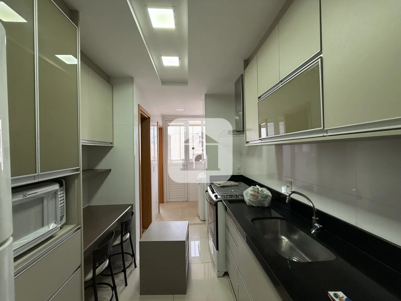 Alugar Apartamento / Padr&atilde;o em Uberlandia R$ 4.200,00 - Foto 17