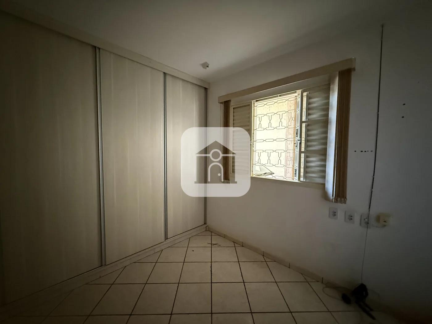 Alugar Casa / Padr&atilde;o em Uberl&acirc;ndia R$ 2.400,00 - Foto 3