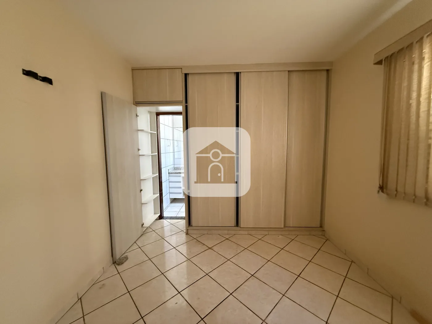 Alugar Casa / Padr&atilde;o em Uberl&acirc;ndia R$ 2.400,00 - Foto 11
