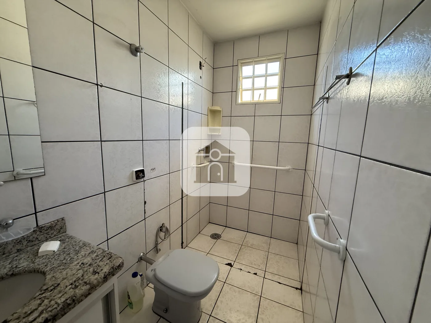 Alugar Casa / Padr&atilde;o em Uberl&acirc;ndia R$ 2.400,00 - Foto 12
