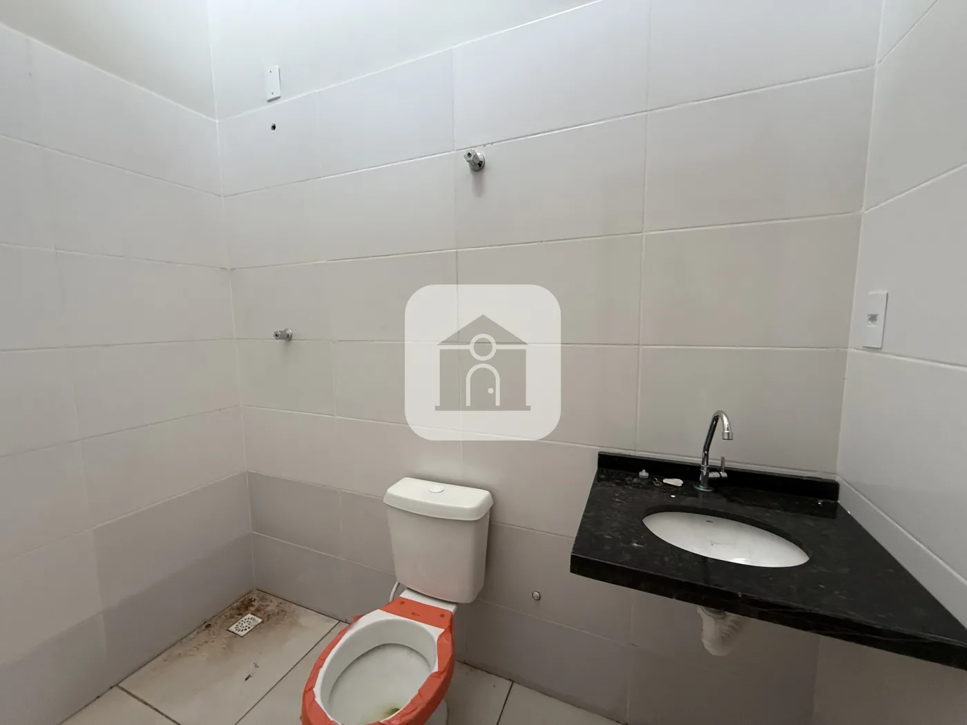 Alugar Casa / Padr&atilde;o em Uberl&acirc;ndia R$ 1.300,00 - Foto 4