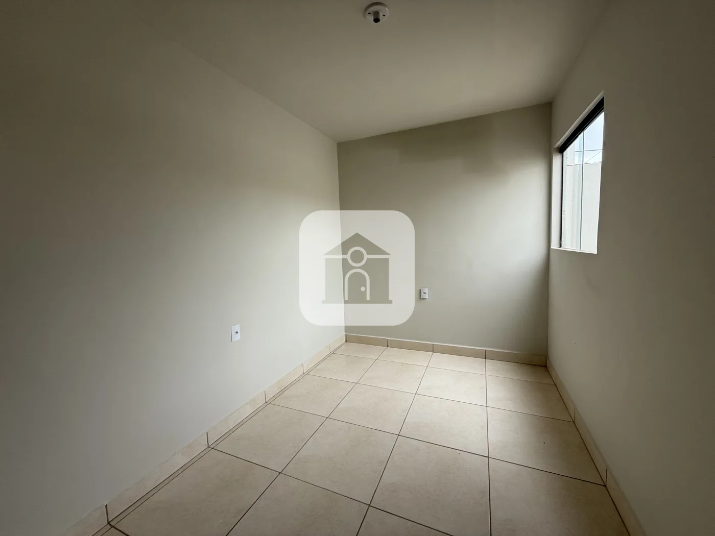 Alugar Casa / Padr&atilde;o em Uberl&acirc;ndia R$ 1.300,00 - Foto 5