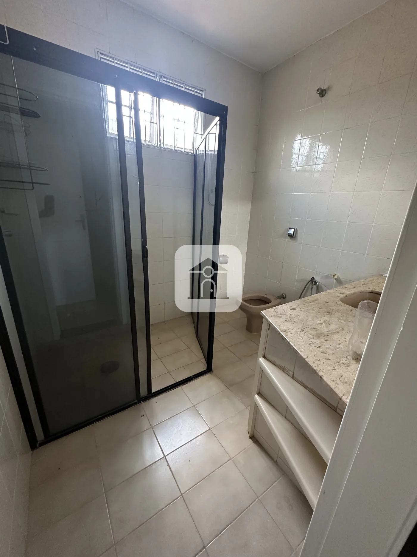 Alugar Casa / Padr&atilde;o em Uberl&acirc;ndia R$ 4.500,00 - Foto 9