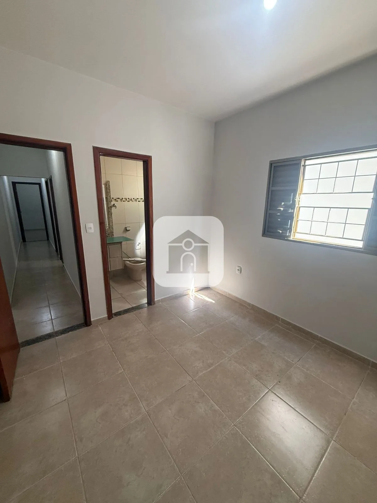 Alugar Casa / Padr&atilde;o em Araguari R$ 2.300,00 - Foto 7