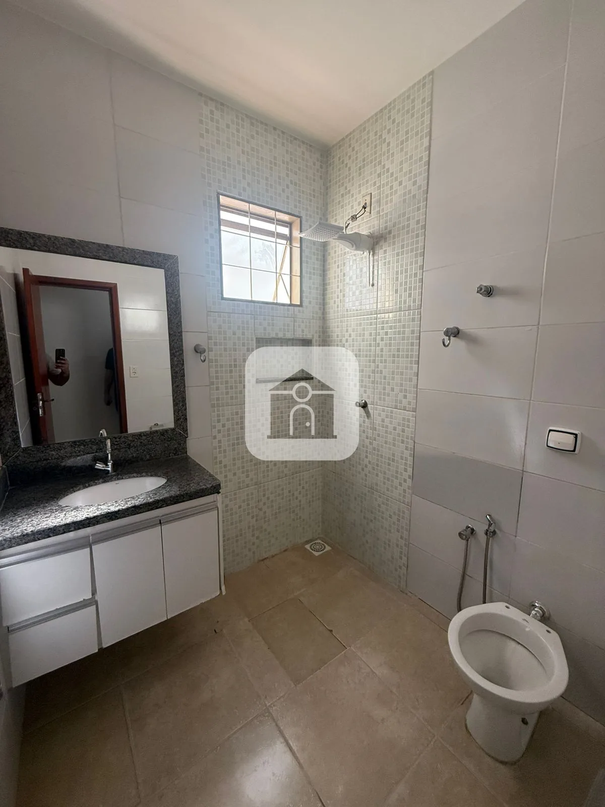 Alugar Casa / Padr&atilde;o em Araguari R$ 2.300,00 - Foto 10