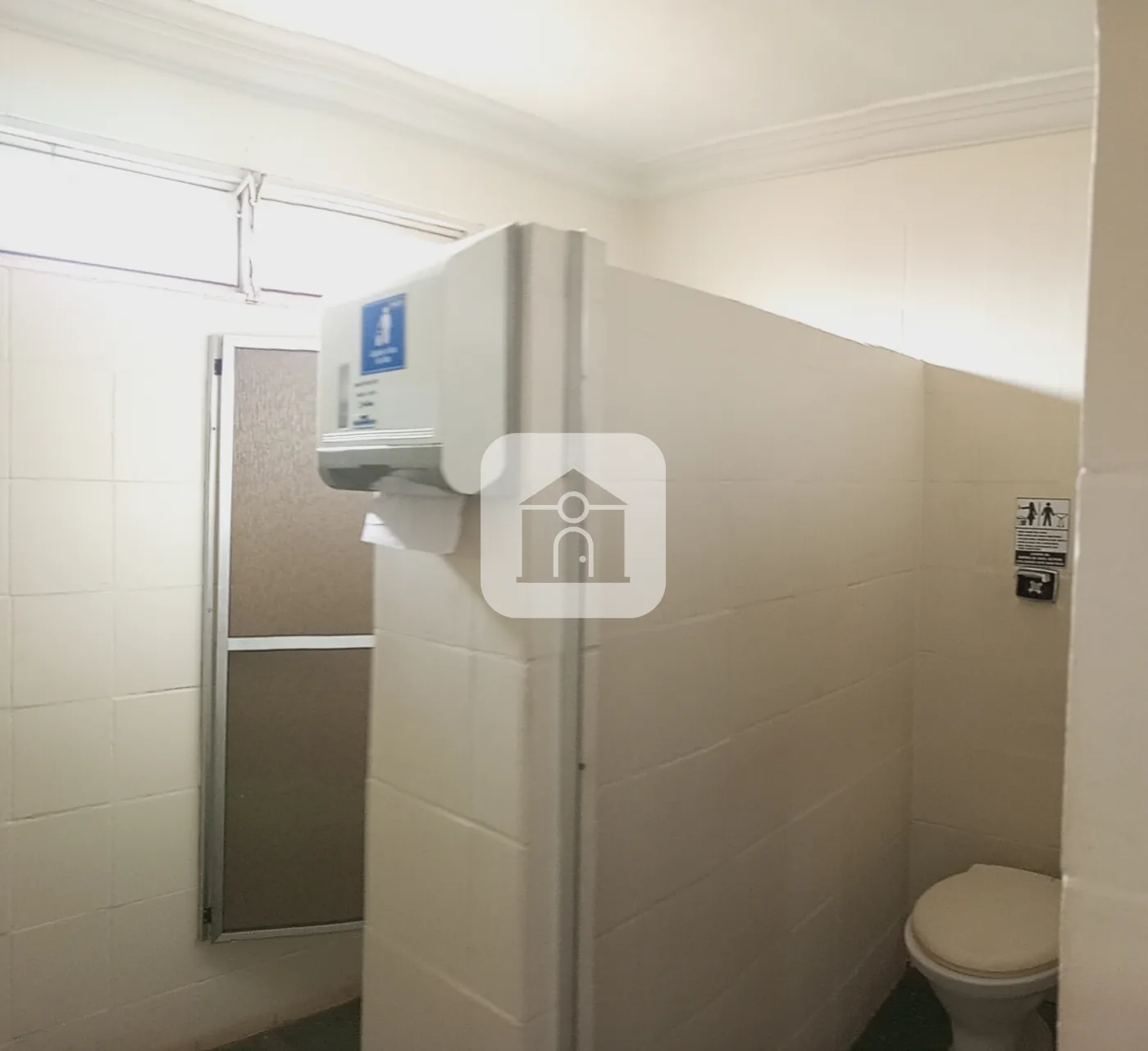 Alugar Comercial / Loja em Uberl&acirc;ndia R$ 4.600,00 - Foto 12