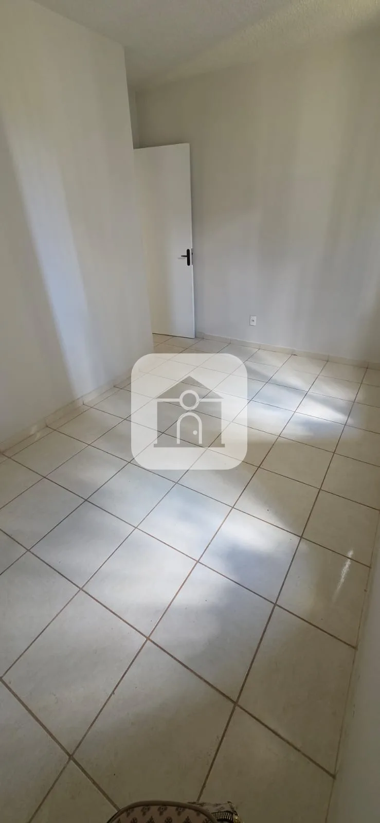 Alugar Apartamento / Padr&atilde;o em Uberlandia R$ 1.100,00 - Foto 7