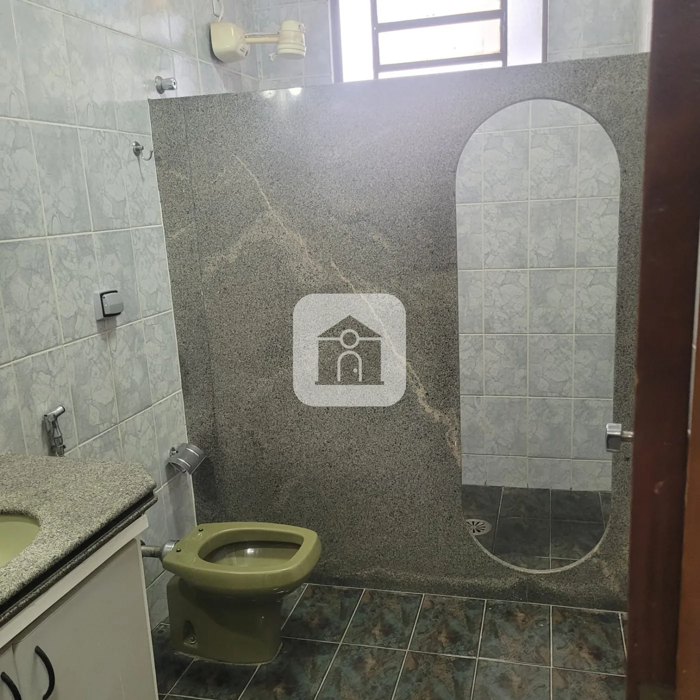 Alugar Casa / Padr&atilde;o em Uberl&acirc;ndia R$ 5.000,00 - Foto 4