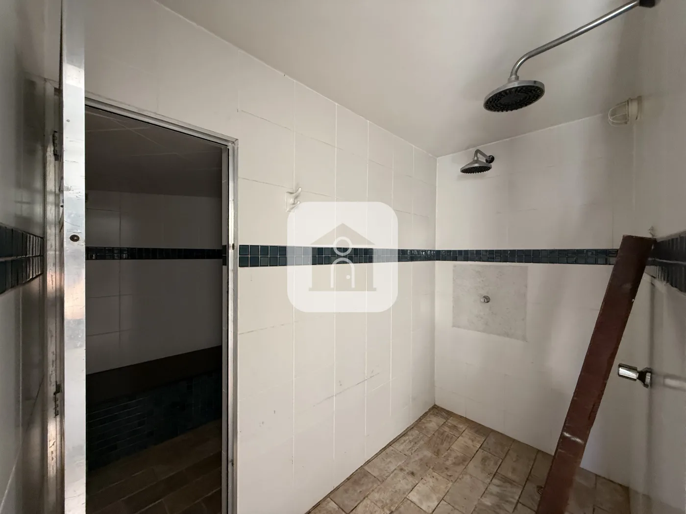 Alugar Comercial / Casa Comercial em Uberl&acirc;ndia R$ 6.000,00 - Foto 2