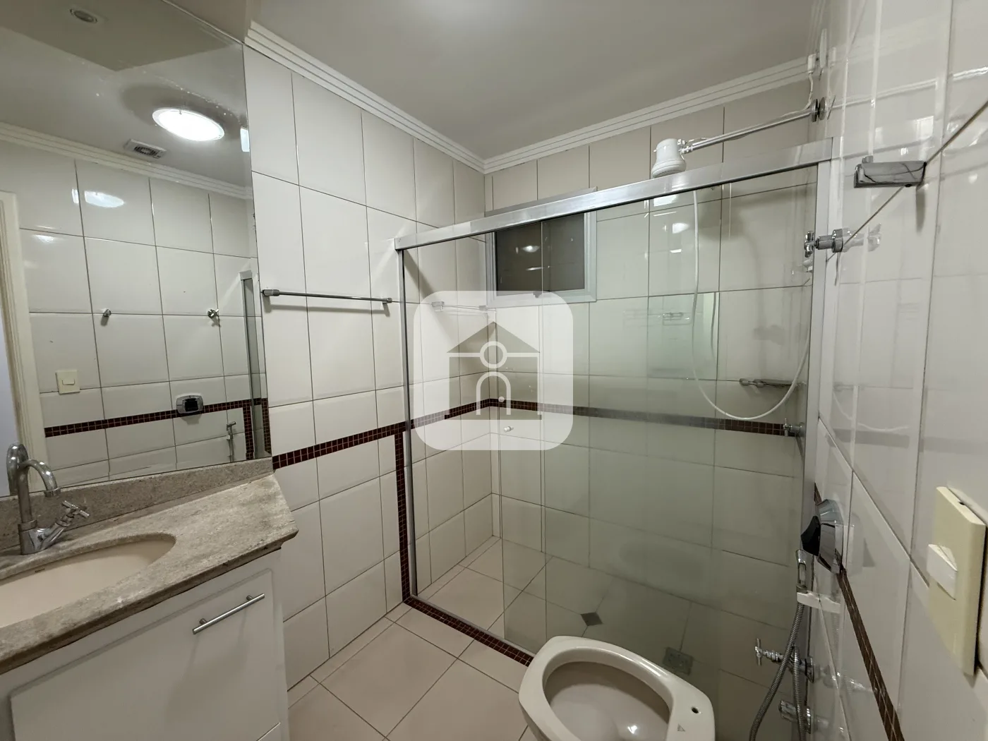 Alugar Comercial / Casa Comercial em Uberl&acirc;ndia R$ 6.000,00 - Foto 4