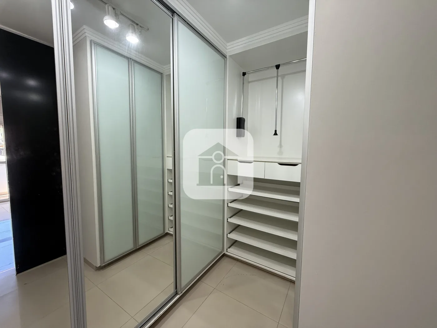 Alugar Comercial / Casa Comercial em Uberl&acirc;ndia R$ 6.000,00 - Foto 5