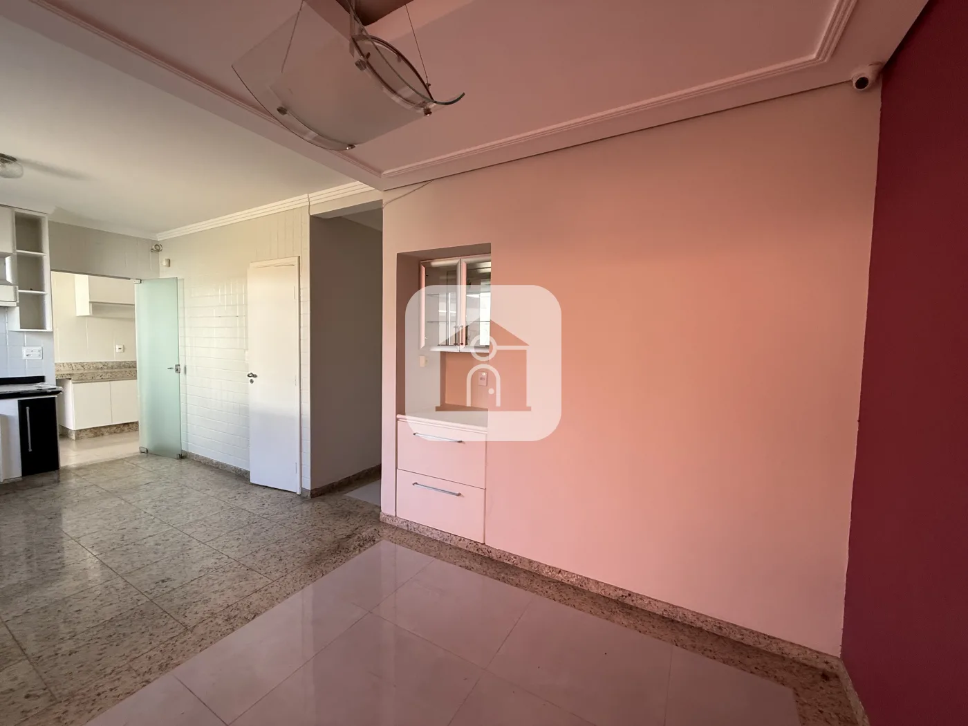 Alugar Comercial / Casa Comercial em Uberl&acirc;ndia R$ 6.000,00 - Foto 7