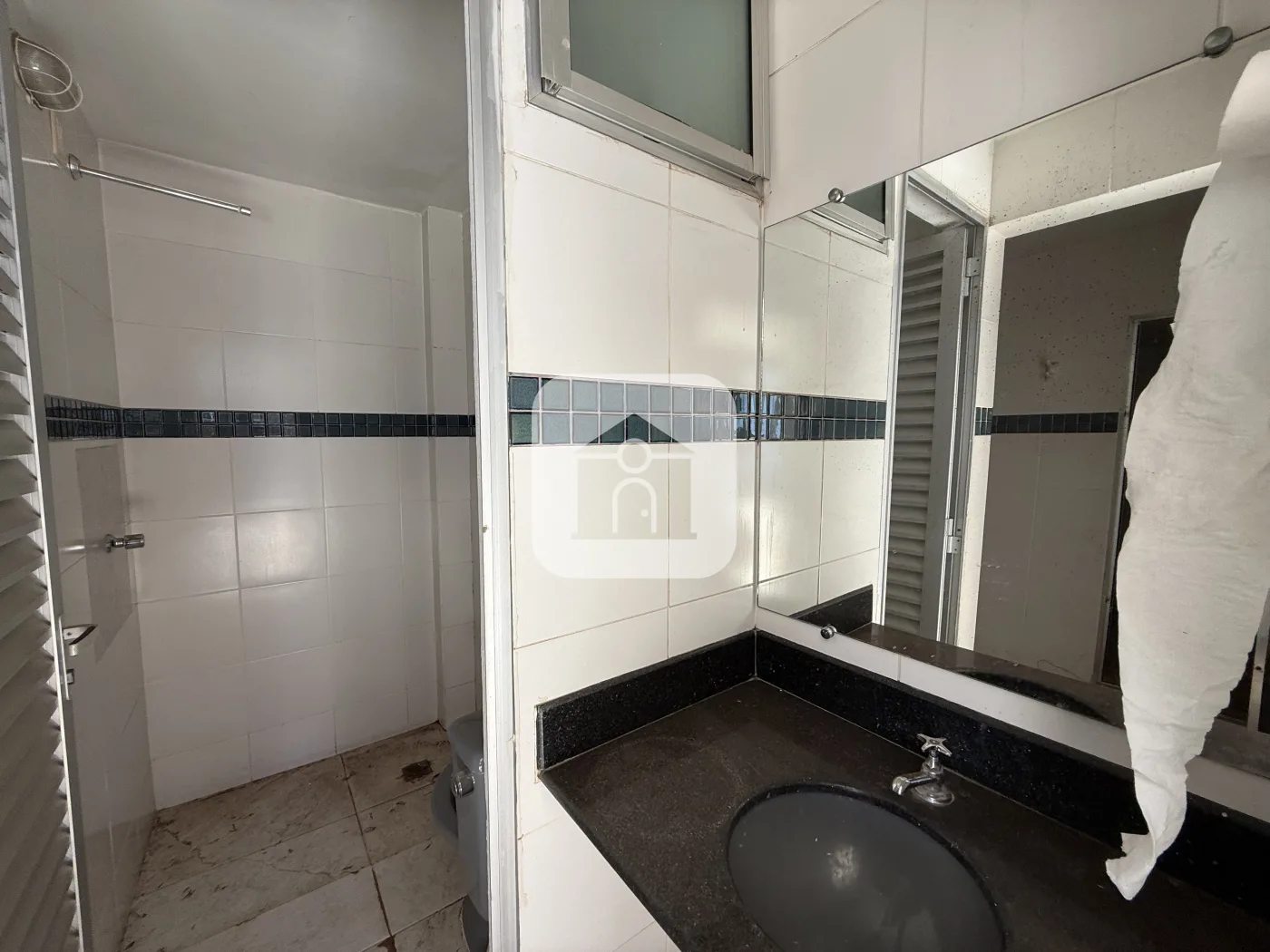 Alugar Comercial / Casa Comercial em Uberl&acirc;ndia R$ 6.000,00 - Foto 9