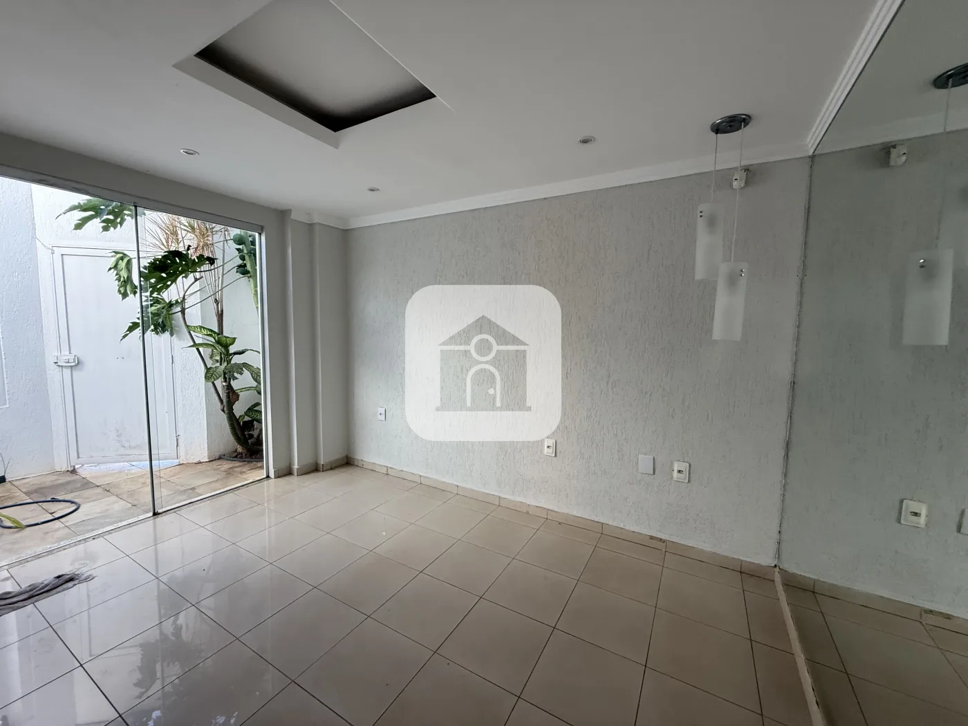 Alugar Comercial / Casa Comercial em Uberl&acirc;ndia R$ 6.000,00 - Foto 16