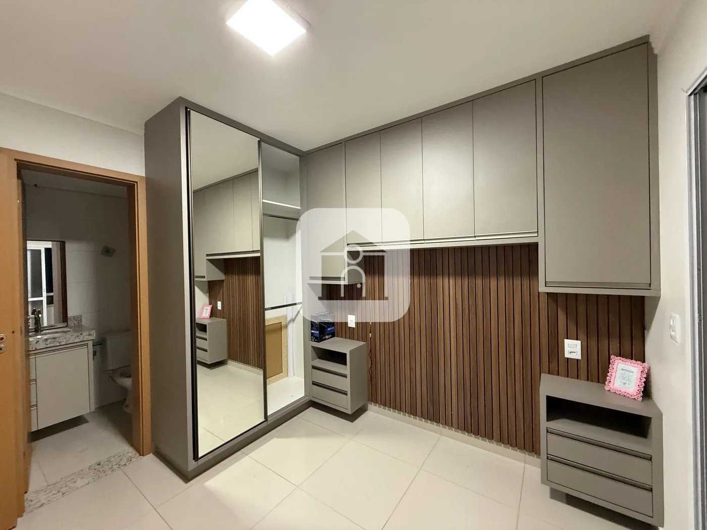 Alugar Apartamento / Padr&atilde;o em Uberl&acirc;ndia R$ 2.200,00 - Foto 10