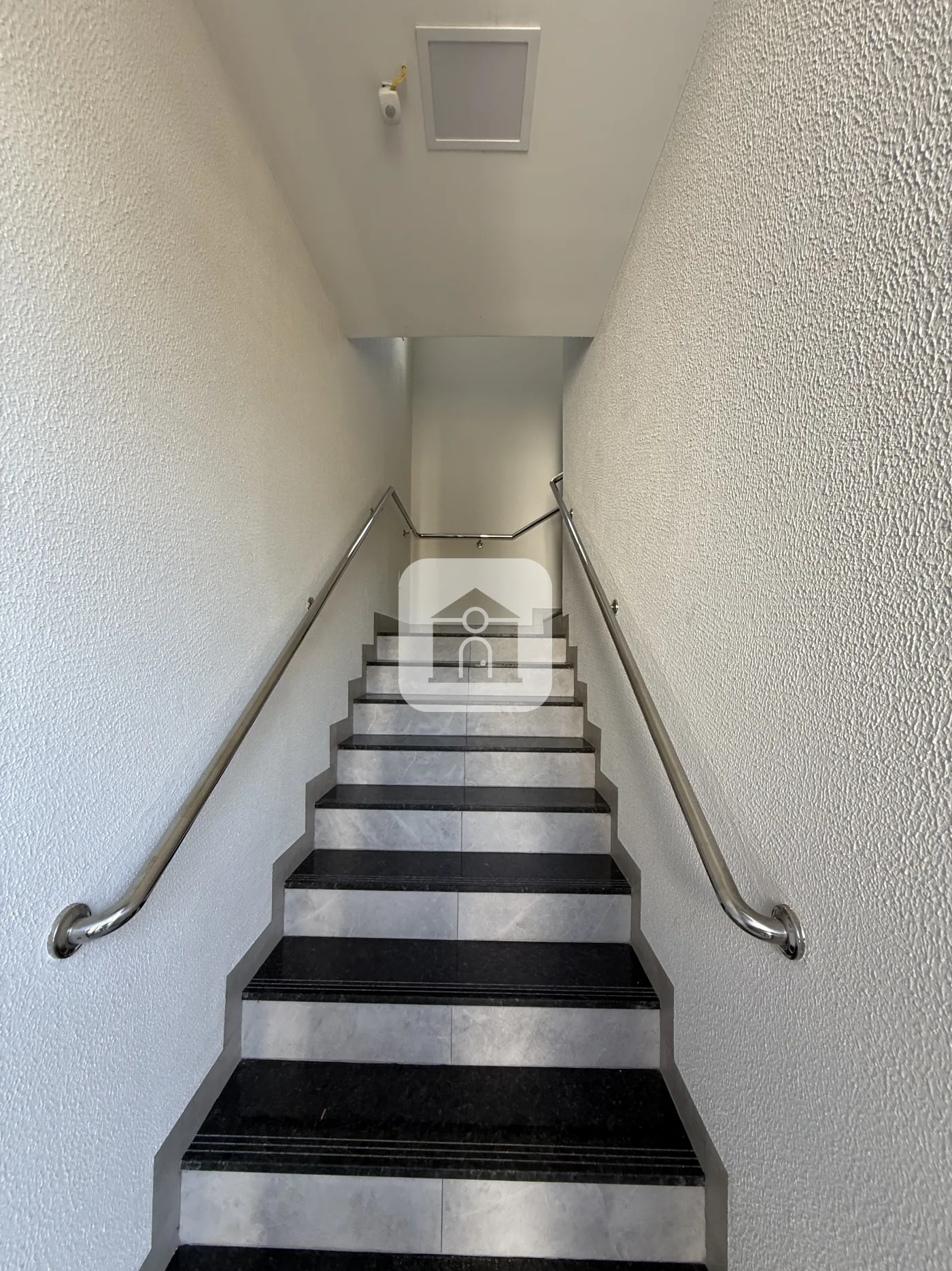 Alugar Apartamento / Sobrado em Uberl&acirc;ndia R$ 1.750,00 - Foto 4