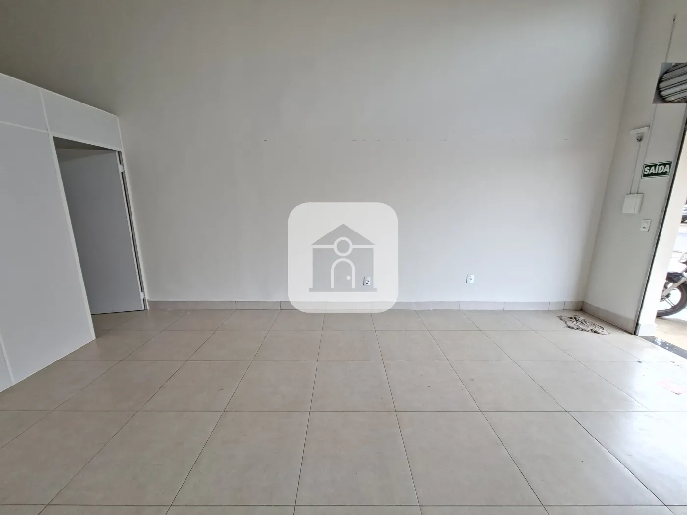 Alugar Comercial / Loja em Uberl&acirc;ndia R$ 1.600,00 - Foto 3