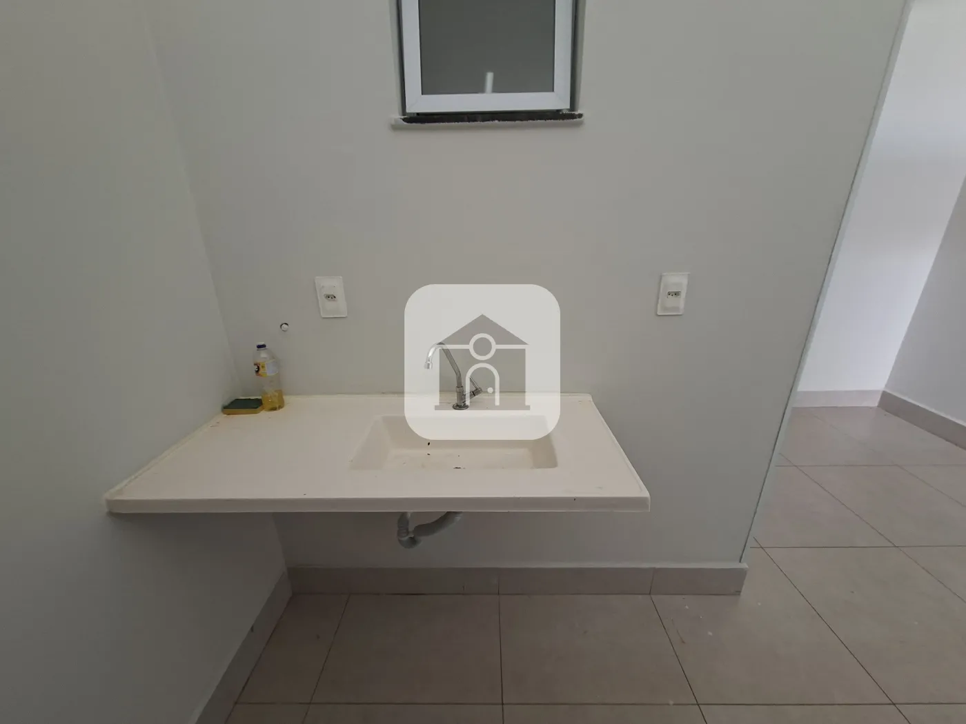 Alugar Comercial / Loja em Uberl&acirc;ndia R$ 1.600,00 - Foto 6