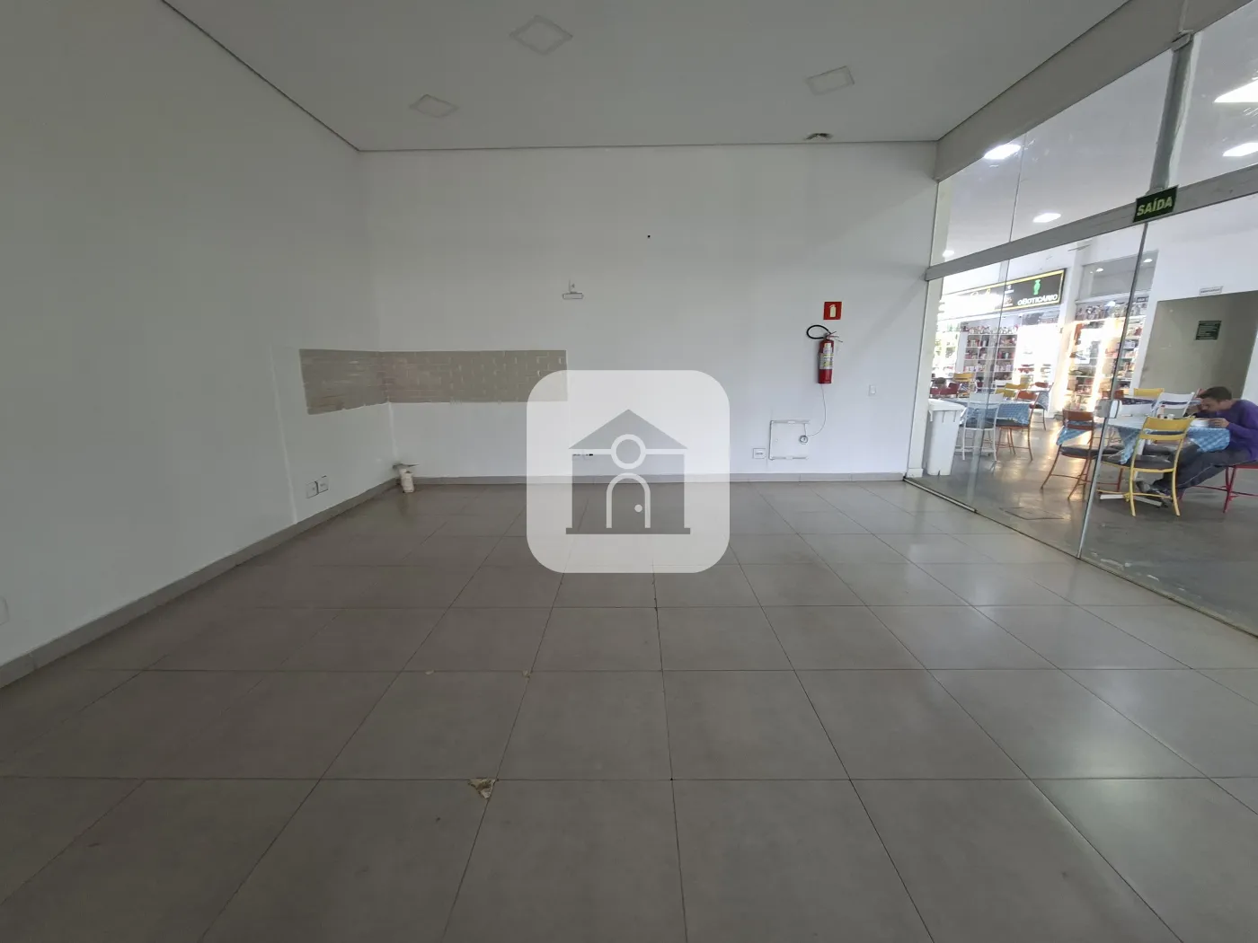 Alugar Comercial / Loja em Uberl&acirc;ndia R$ 2.147,00 - Foto 3