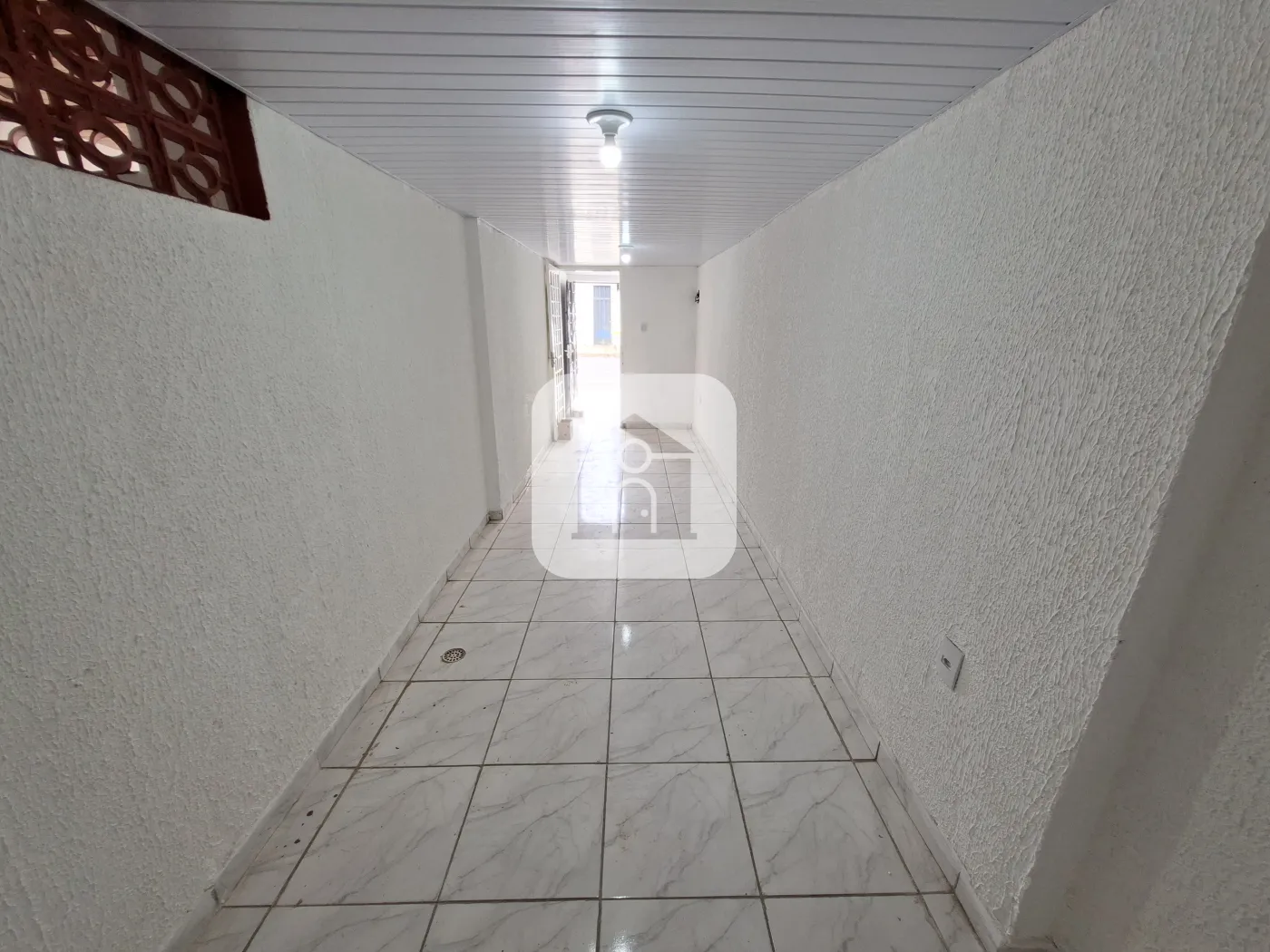 Alugar Comercial / Loja em Uberl&acirc;ndia R$ 3.000,00 - Foto 12