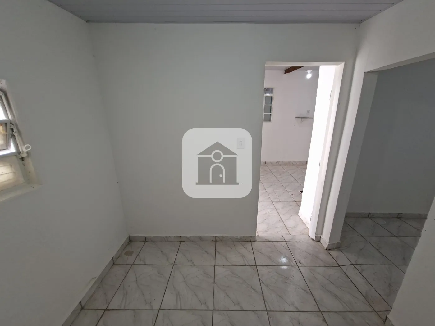 Alugar Comercial / Loja em Uberl&acirc;ndia R$ 3.000,00 - Foto 24